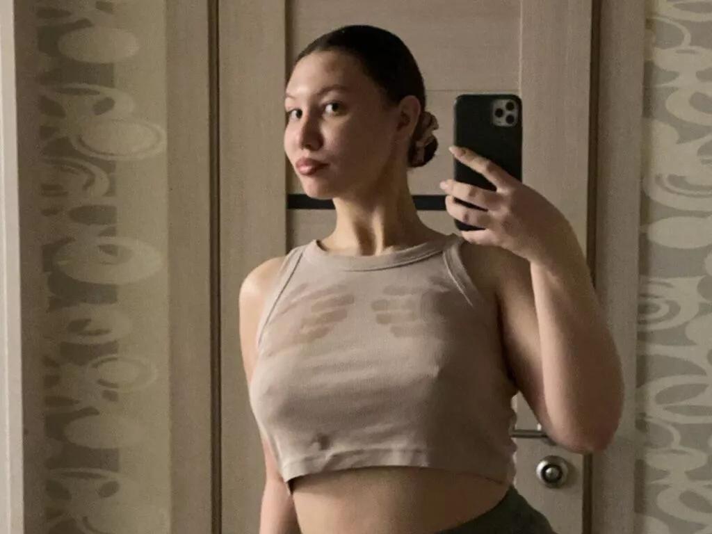 MelliWids from LiveJasmin is Freechat