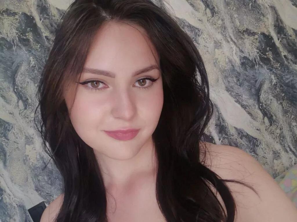 MeriAdals from LiveJasmin is Freechat