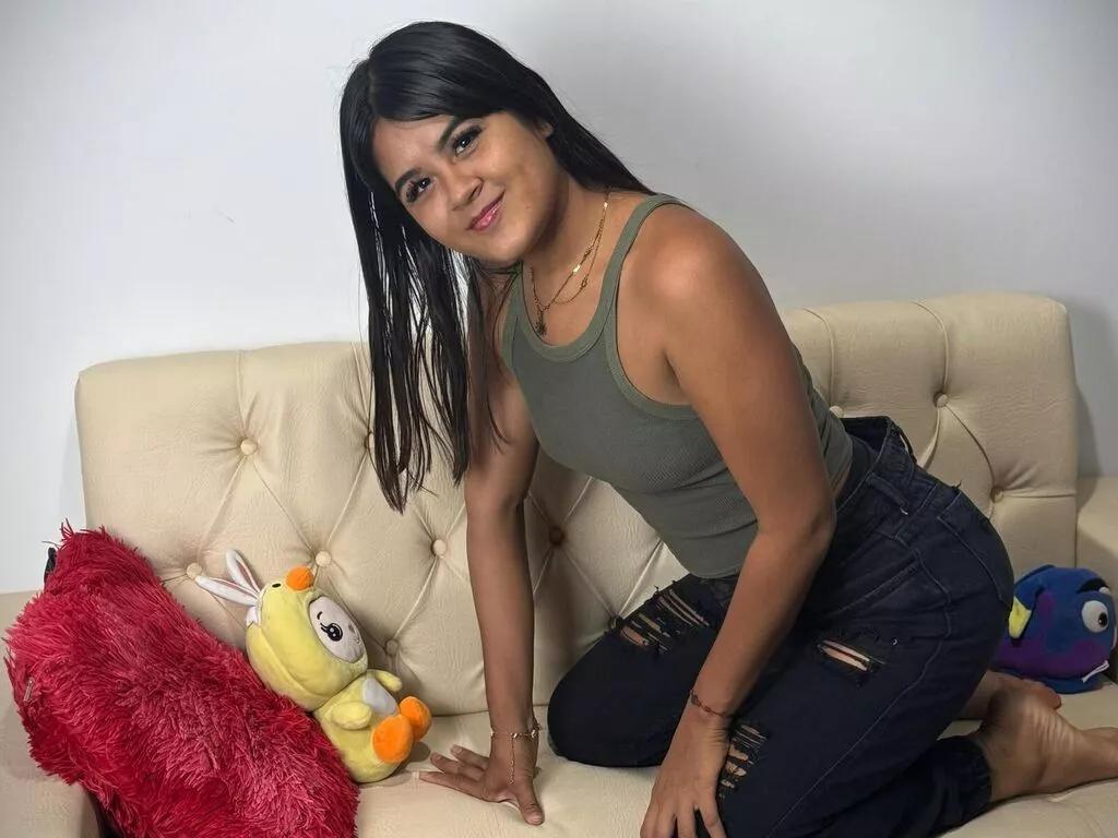 NaylaDeluxe from LiveJasmin is Freechat
