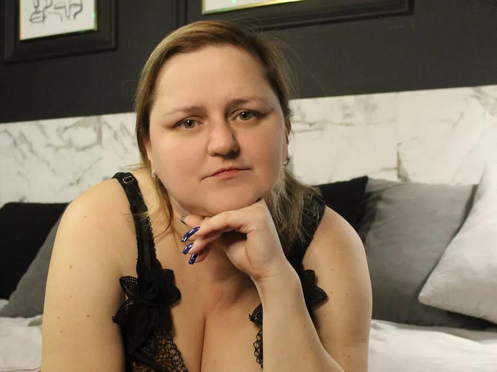 ScarlettHines from LiveJasmin is Freechat