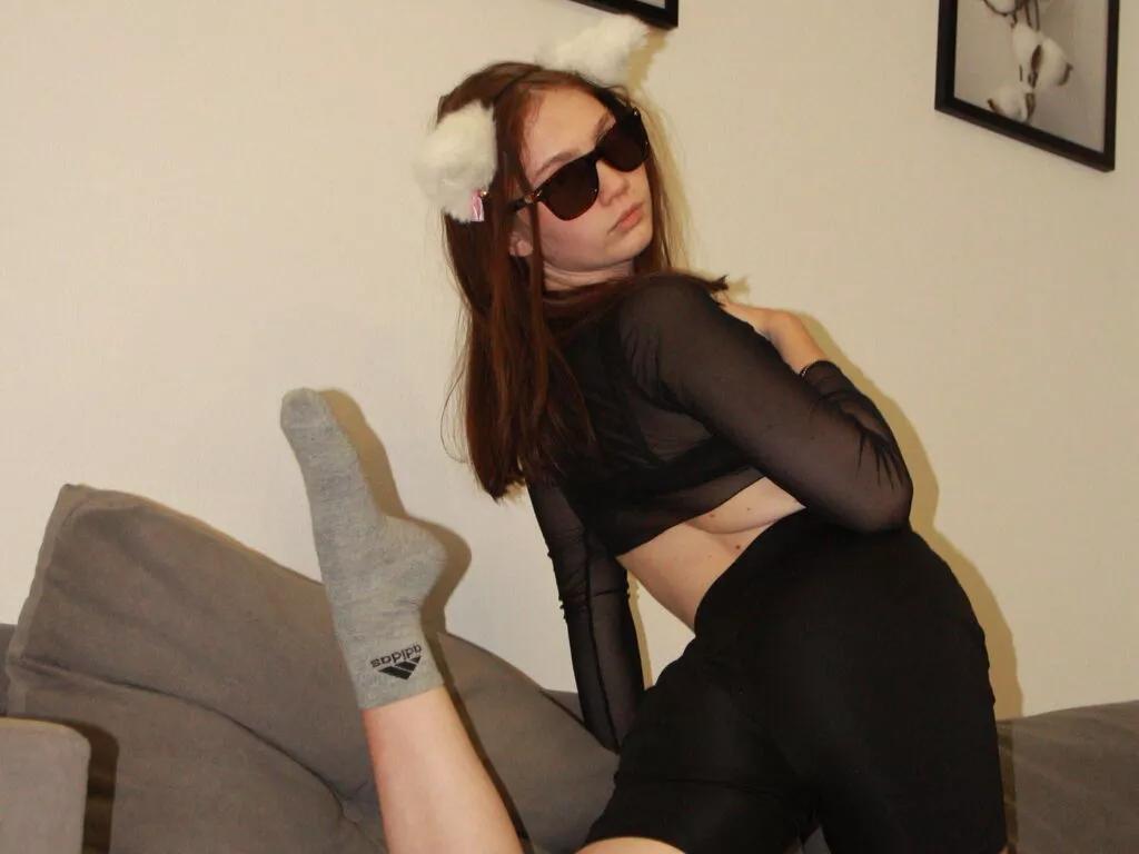 ShineMila from LiveJasmin is Freechat