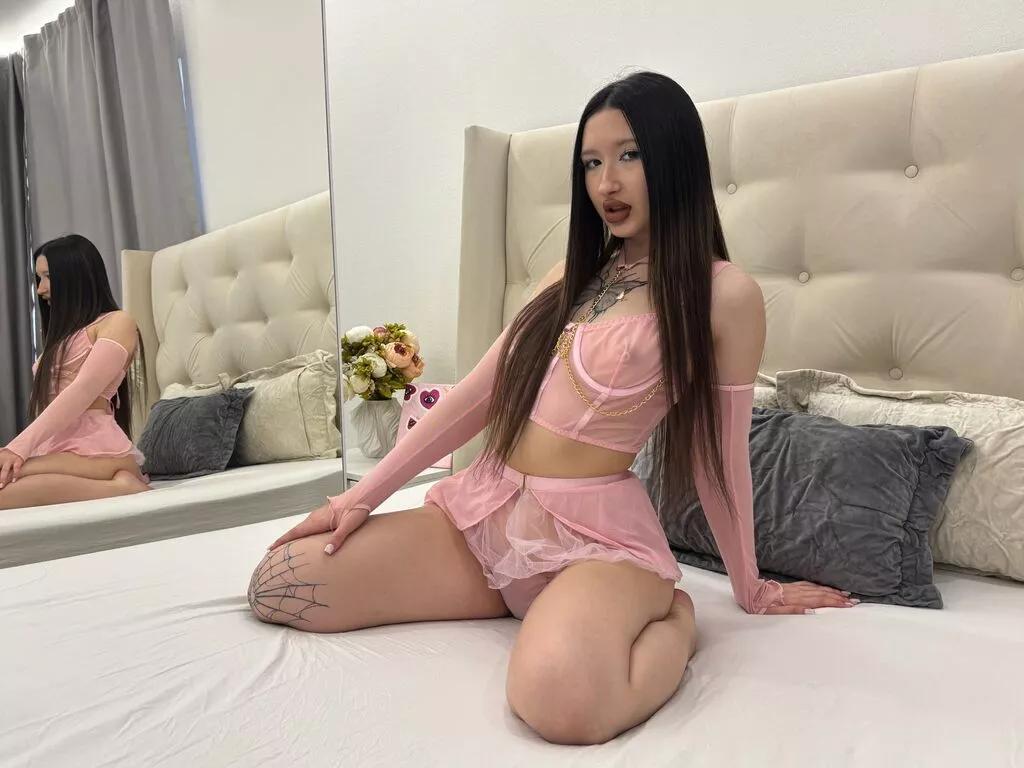 SkylerJenner from LiveJasmin is Freechat