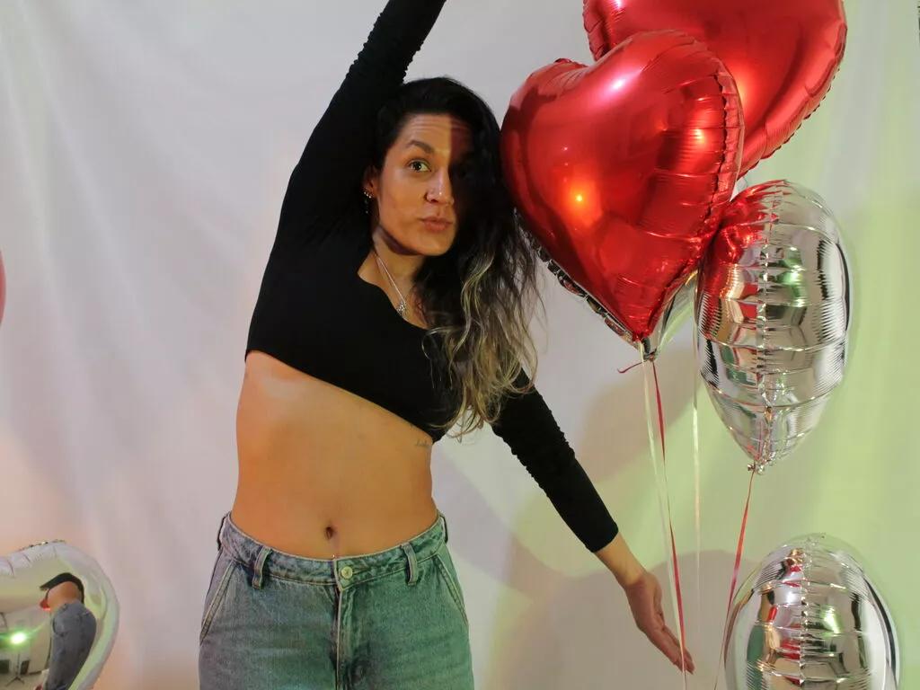 SophiaHouse from LiveJasmin is Freechat