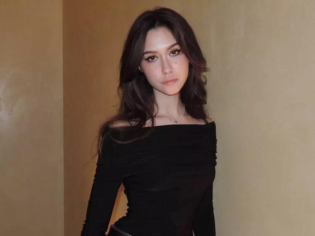 SunnDeeks from LiveJasmin is Freechat