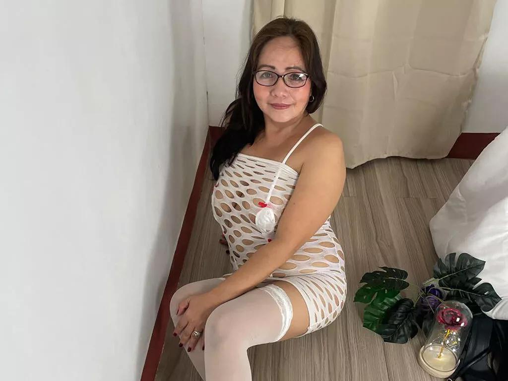 TinnaTao from LiveJasmin is Freechat
