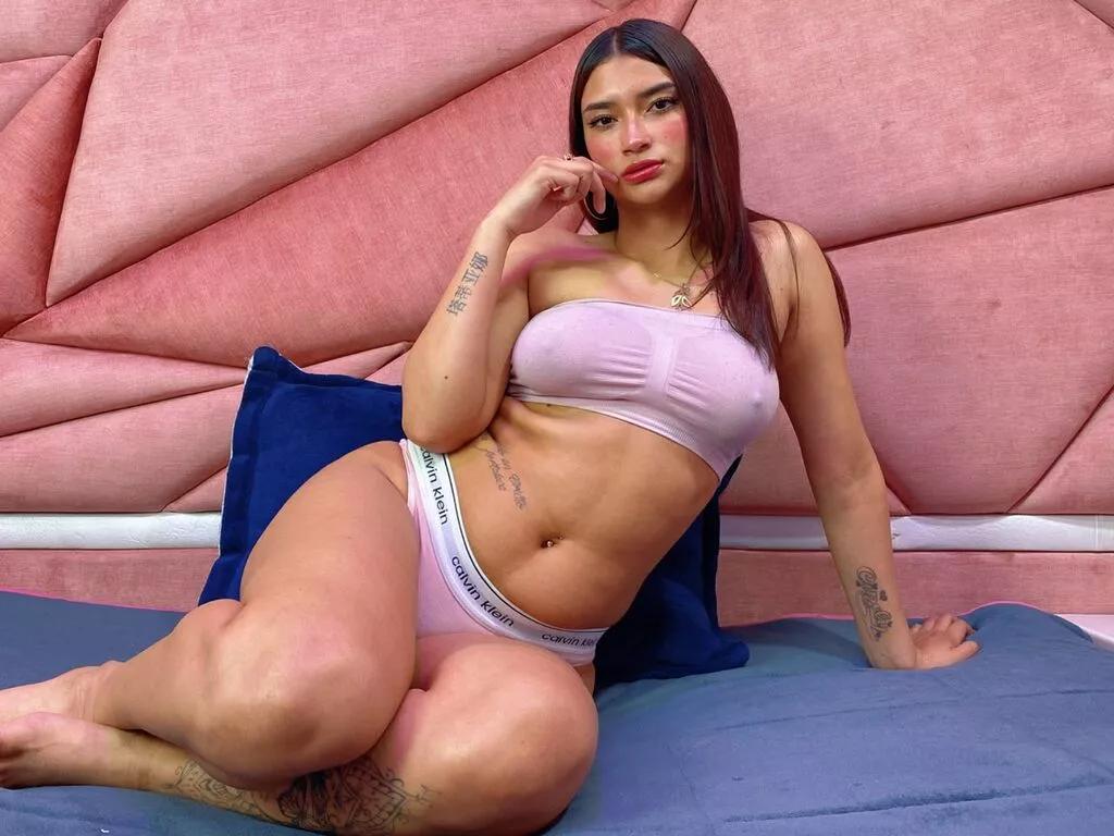 ValentinaWilds from LiveJasmin is Freechat