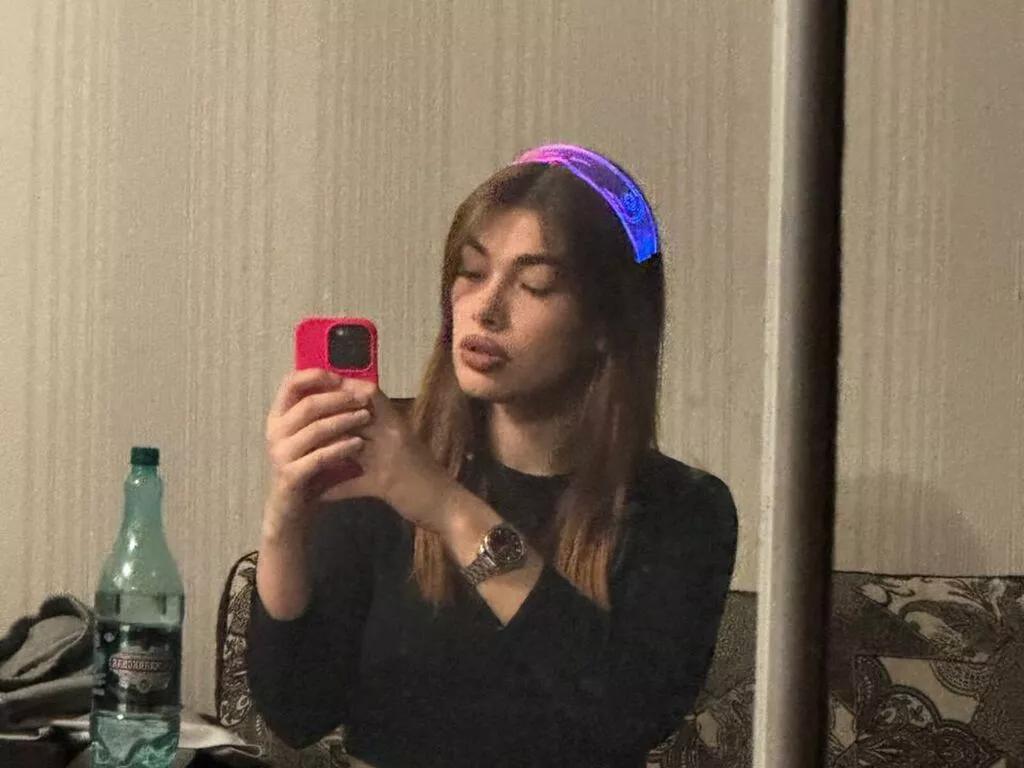 ViviEne from LiveJasmin is Freechat