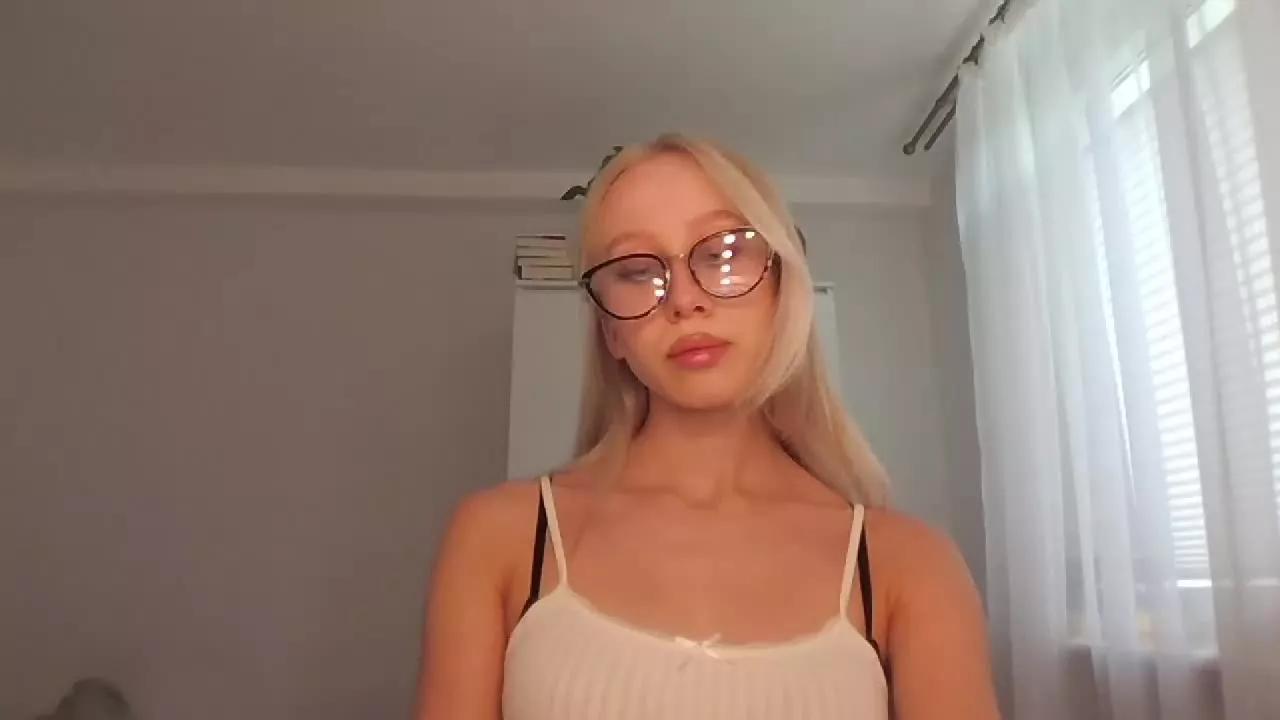 AnyaBlonde from Streamray