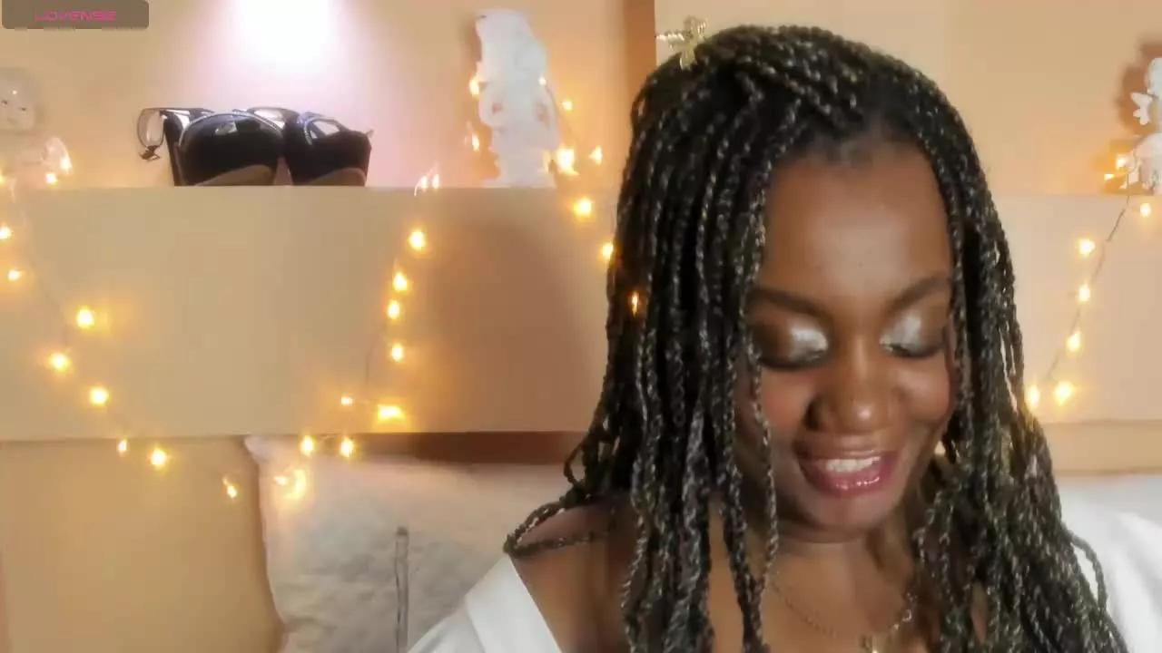IzzaBrown from Streamray