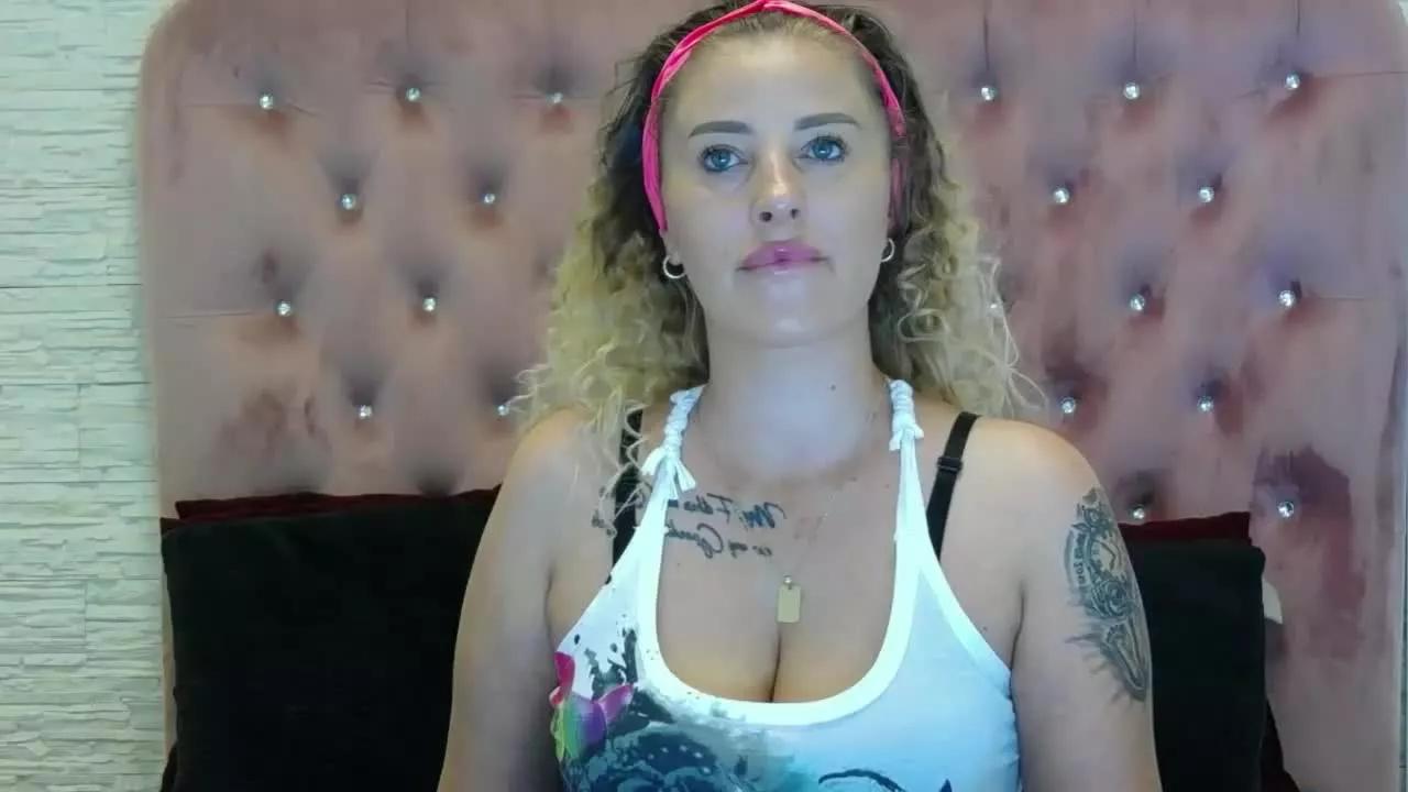 KikiSweettt from Streamray