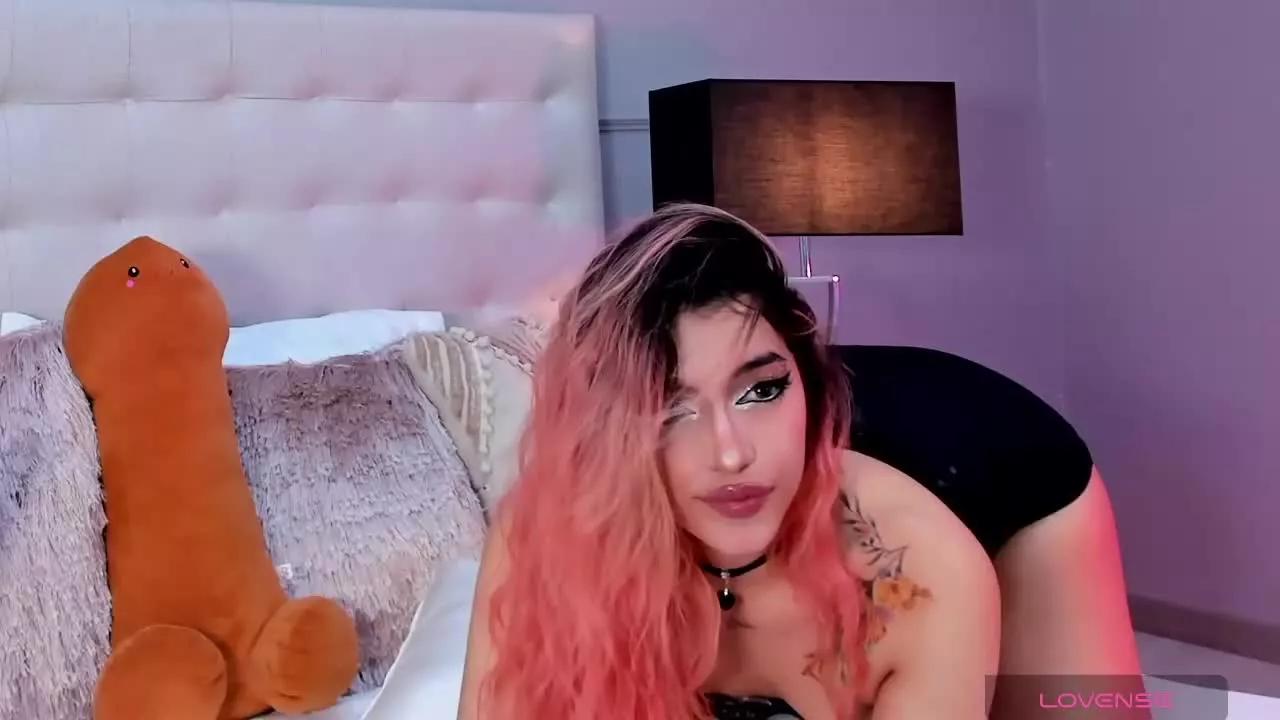 LizzieBrownn from Streamray