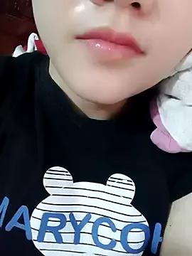 _Attractivegirl33 from StripChat is Freechat