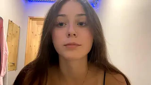 Adel_strongwoman from StripChat is Freechat