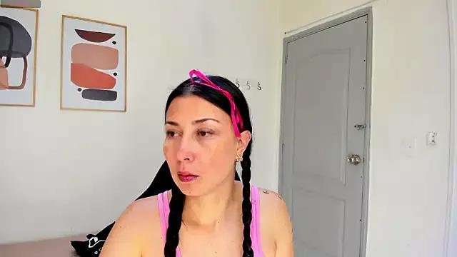 Discover girls online performers. Slutty sexy Free Models.