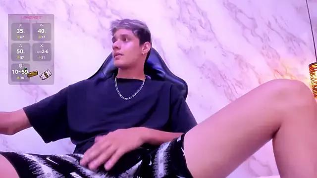 AlexStreet on StripChat