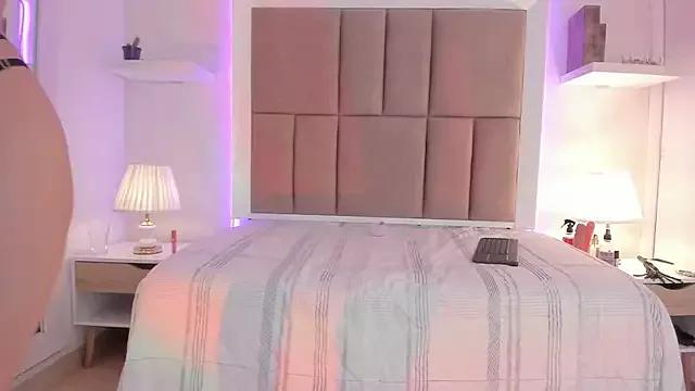 Alisson_Owen from StripChat is Freechat