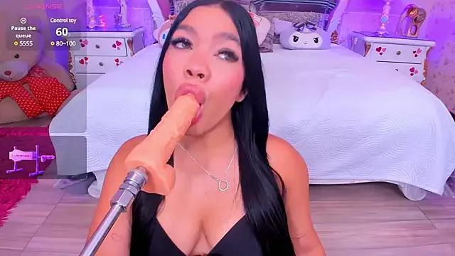 AllissonJames from StripChat is Freechat