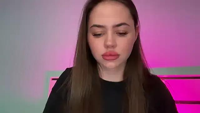 AlmaryKim from StripChat is Freechat