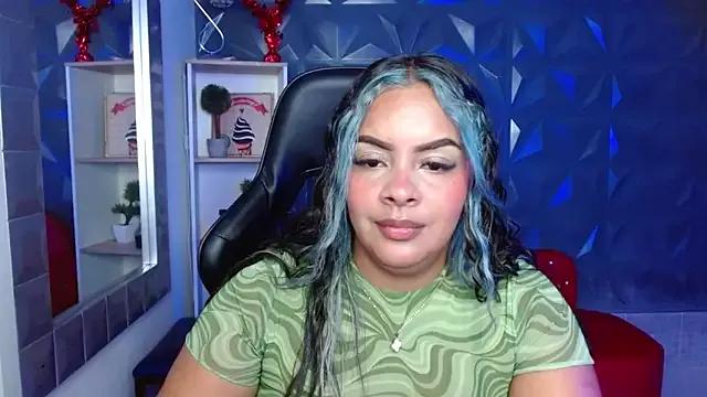 Amaranta_Rousse from StripChat is Freechat