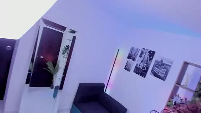 anitaglow from StripChat is Freechat