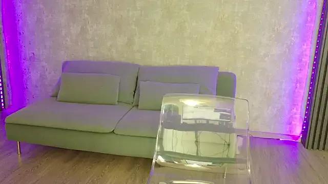 anne_meeow from StripChat