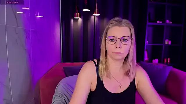 Discover girls online performers. Slutty sexy Free Models.
