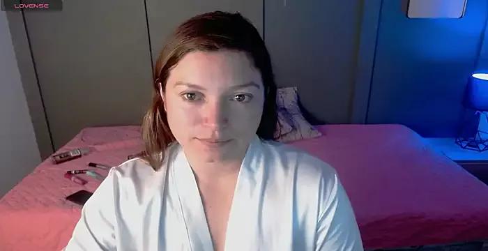Ariadna_luna from StripChat is Freechat