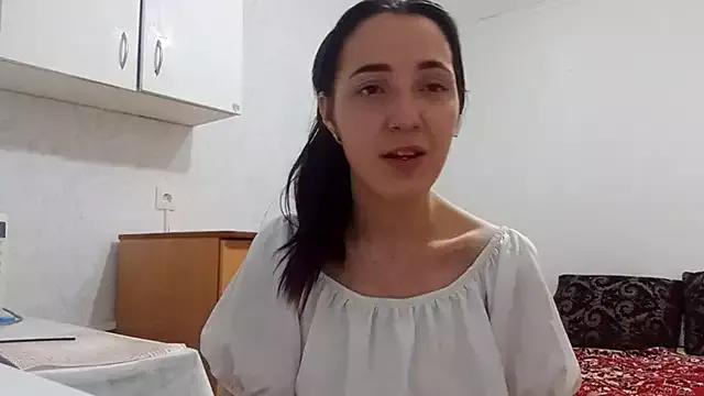 ArnellaHidi from StripChat is Freechat