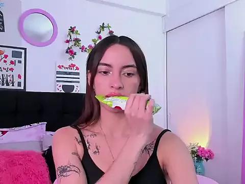 Aryane_art_ from StripChat is Freechat