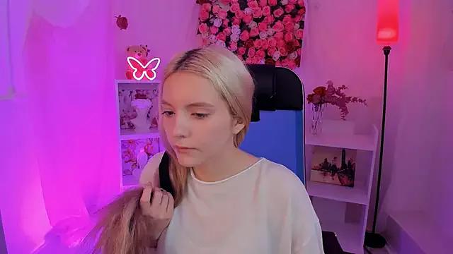 AuroraWrenfield from StripChat is Freechat