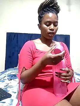 Baddiestpearl from StripChat is Freechat