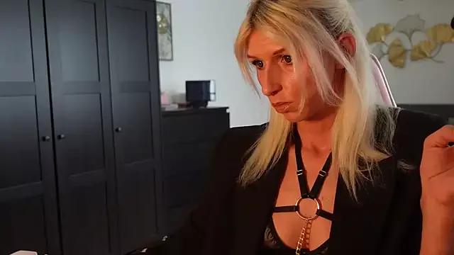 Discover girls online performers. Slutty sexy Free Models.