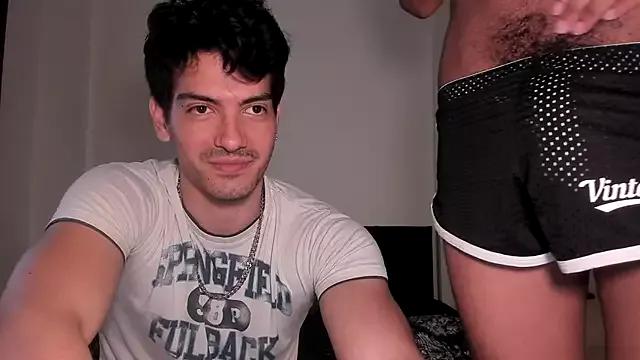 bbbeachboy from StripChat is Freechat