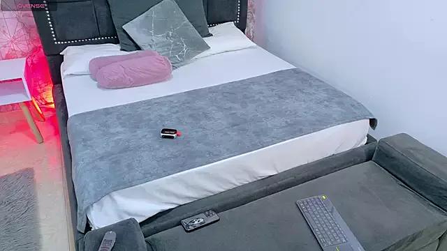 Becca_Grims from StripChat is Freechat