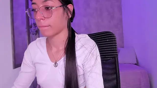 Becky_G from StripChat is Freechat