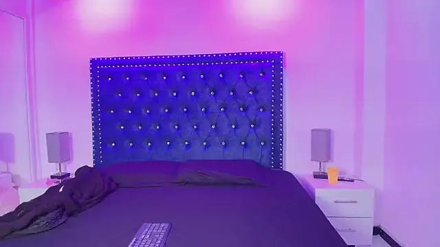 Bella_and_dante from StripChat is Freechat
