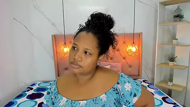 Belle_Brunette from StripChat