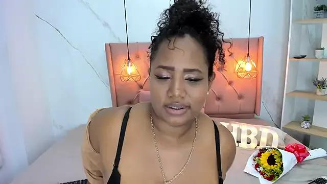 Belle_Brunette from StripChat
