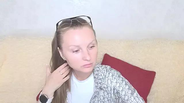BelleAmiee from StripChat is Freechat
