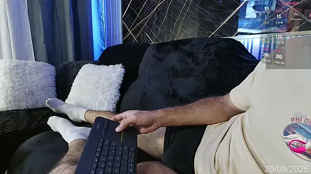 BEN_BLAZE from StripChat