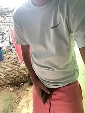 Boysquirt from StripChat