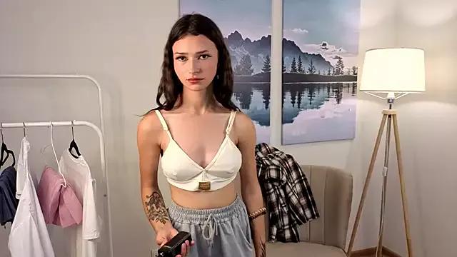 BrandeeHaills from StripChat is Freechat