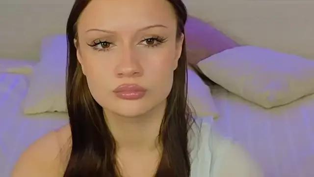 Breetta from StripChat is Freechat