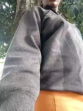 Broan_me from StripChat