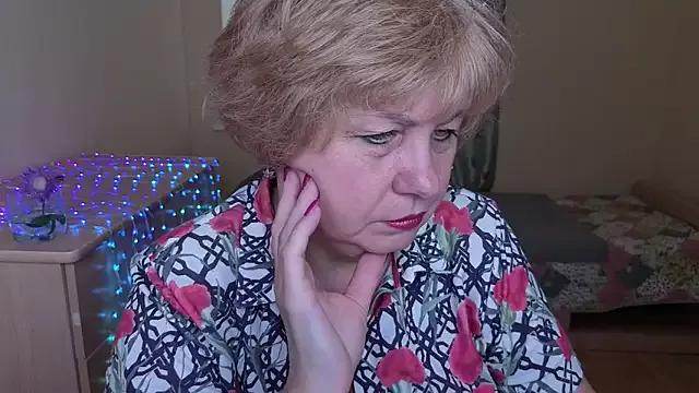 Casey_tint from StripChat is Freechat
