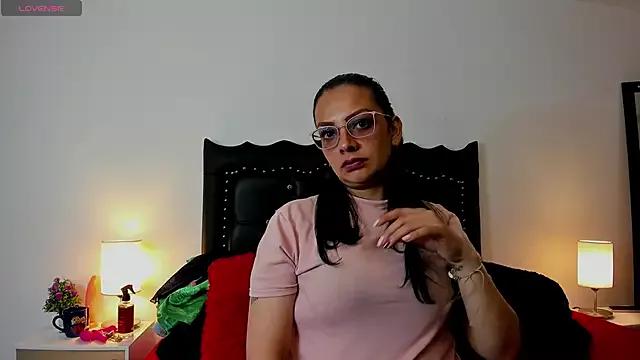 CataRios_cg1 from StripChat is Freechat