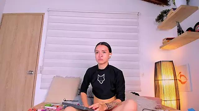 charlottecoleens from StripChat is Freechat