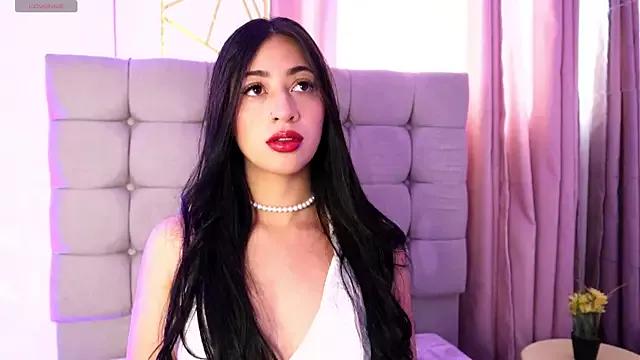 charlotterusso from StripChat is Freechat