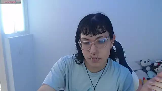 christina_vamp from StripChat is Freechat