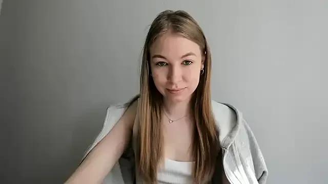 Dana_flowers from StripChat